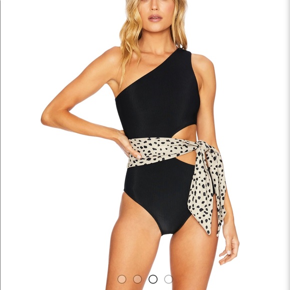 Beach Riot Other - NWOT Beach Riot Carlie One piece spot bathing suit